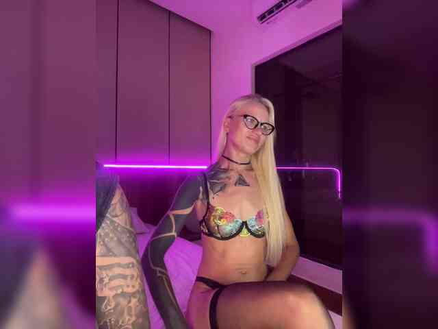 online nude web cam Lovetwins