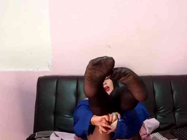 bellarosesquirt webcam