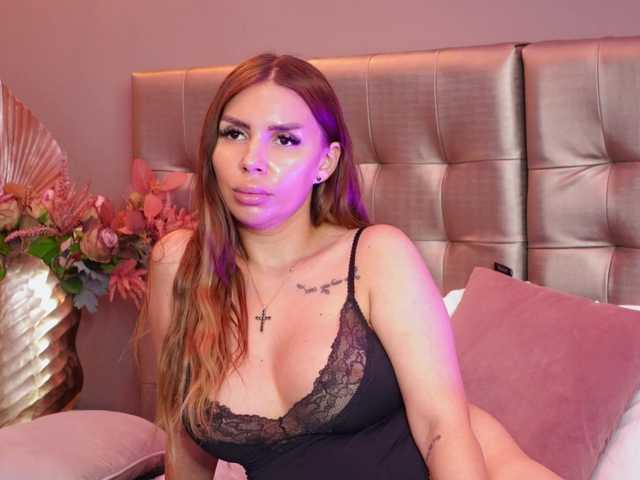 NyraWinn from BongaCams