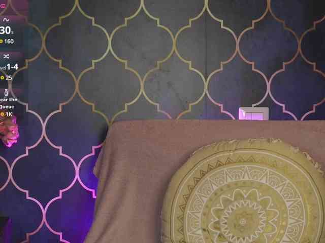NyraWinn webcam