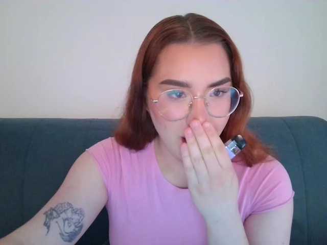 SueWalker webcam bongacams model stream image