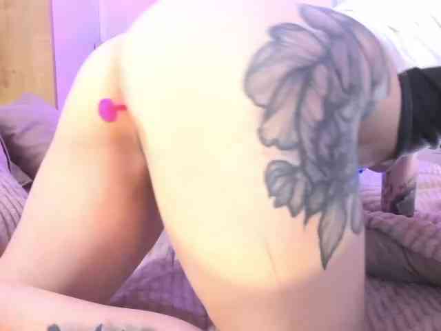 pink-cate webcam