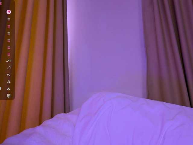 Leinbone's BongaCams show and profile