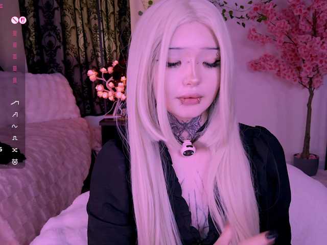 Leinbone's BongaCams show and profile