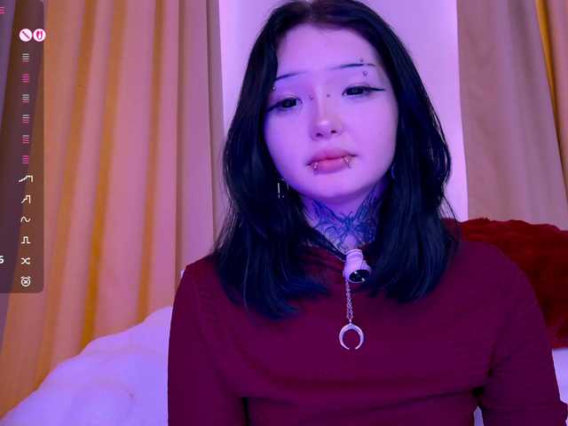 Leinbone's BongaCams show and profile