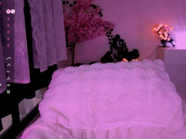 Leinbone's BongaCams show and profile