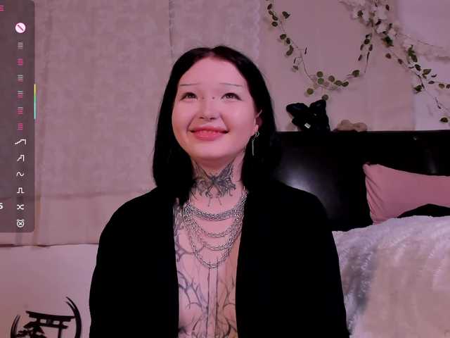 Sex chat gratuit in direct cu Leinbone pe BongaCams