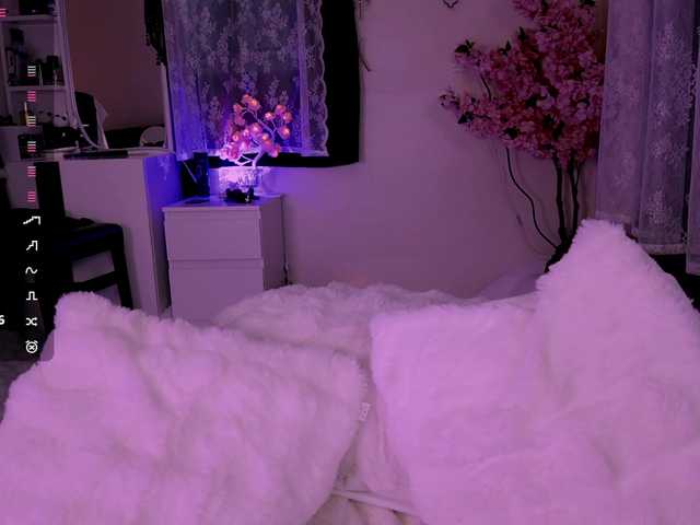 Leinbone's BongaCams show and profile