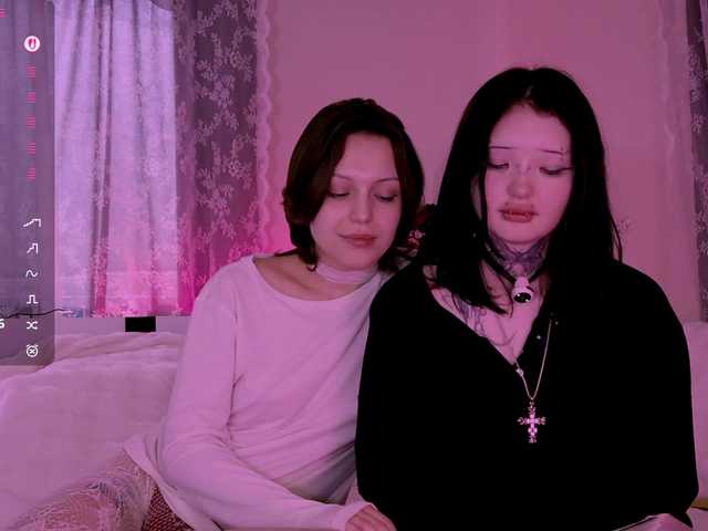 Leinbone's BongaCams show and profile