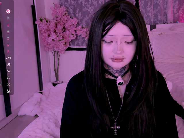 Leinbone's BongaCams show and profile