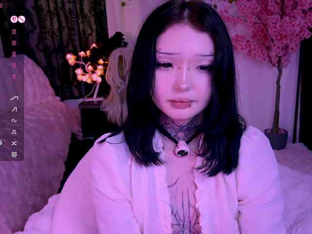 Leinbone Live Webcam on BongaCams