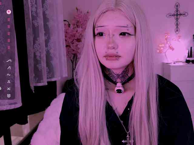 Leinbone Live Webcam on BongaCams