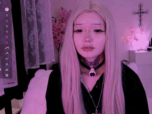 Leinbone Live Webcam on BongaCams