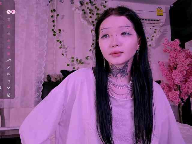 Leinbone Live Webcam on BongaCams