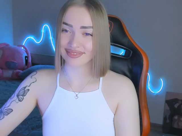 LaraKrein-lk's BongaCams show and profile