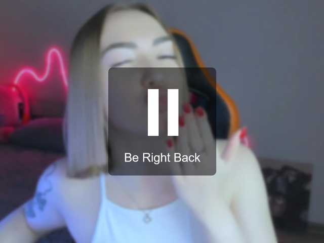 LaraKrein-lk's BongaCams show and profile