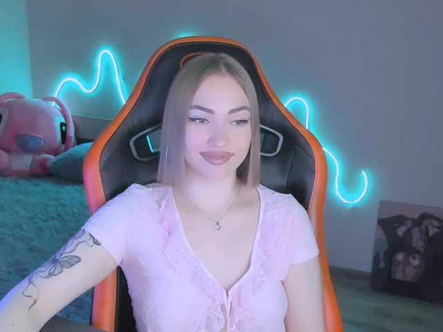 LaraKrein-lk's BongaCams show and profile