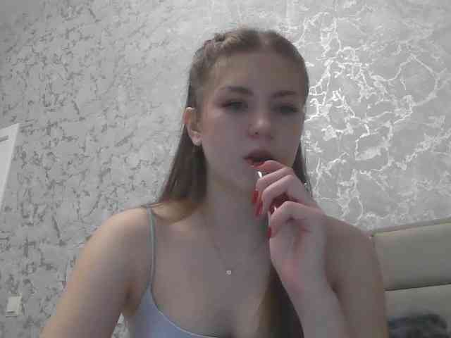 SweetViviennee webcam