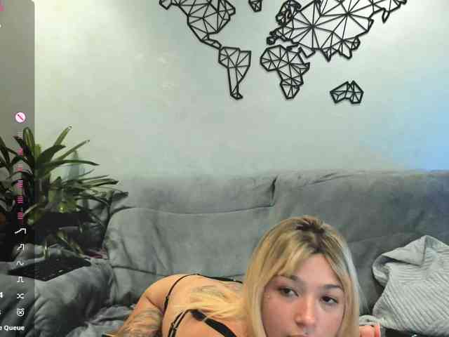 free adult chat now VickiTucker