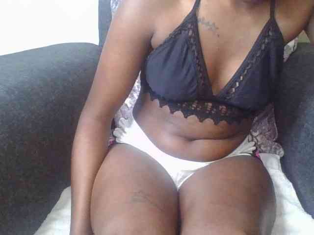 Prettylittlemuffin webcam