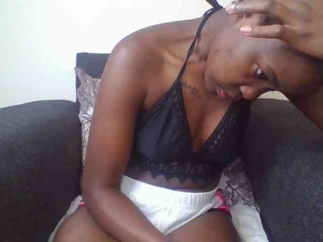 Prettylittlemuffin webcam