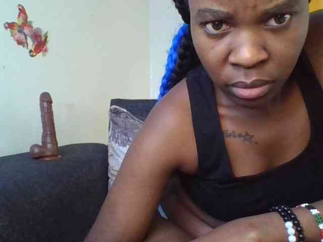 Prettylittlemuffin webcam