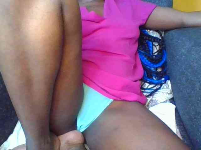 Prettylittlemuffin webcam