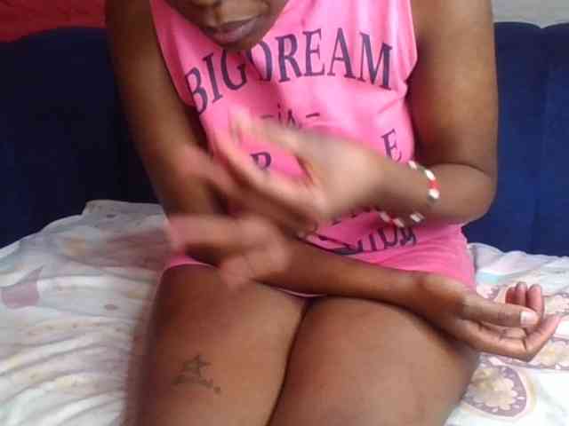Prettylittlemuffin webcam