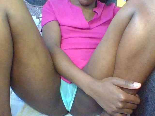 Prettylittlemuffin webcam