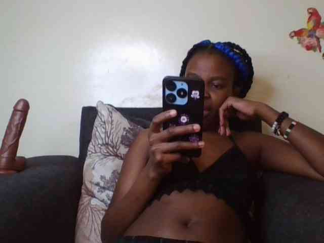 Prettylittlemuffin webcam