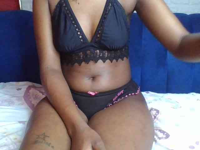 Prettylittlemuffin webcam