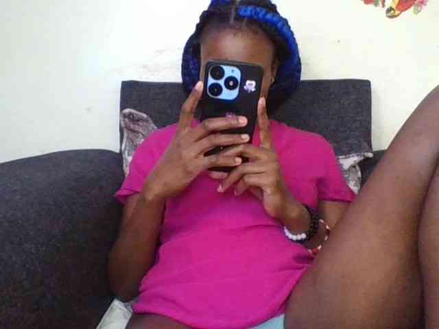 Prettylittlemuffin webcam