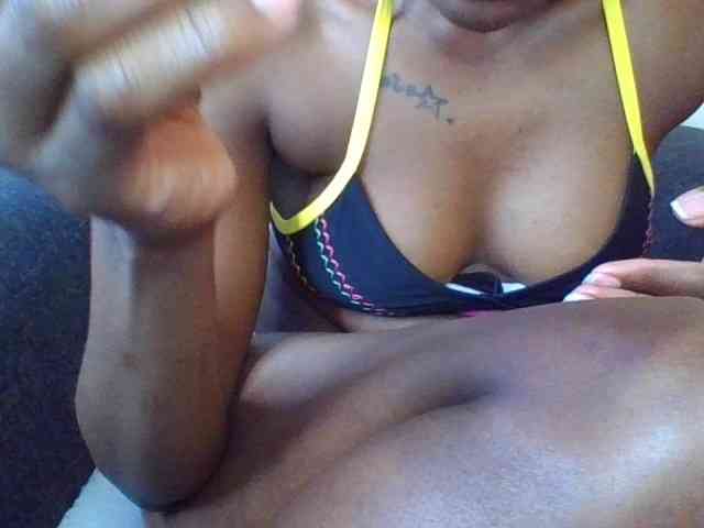 Prettylittlemuffin webcam