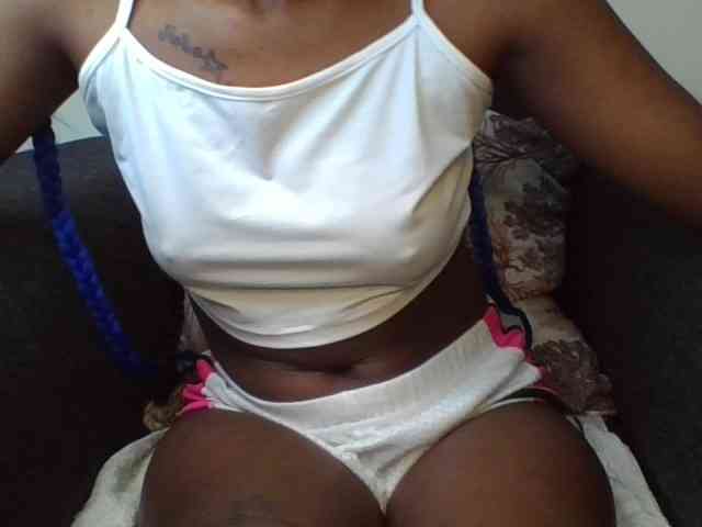 Prettylittlemuffin webcam