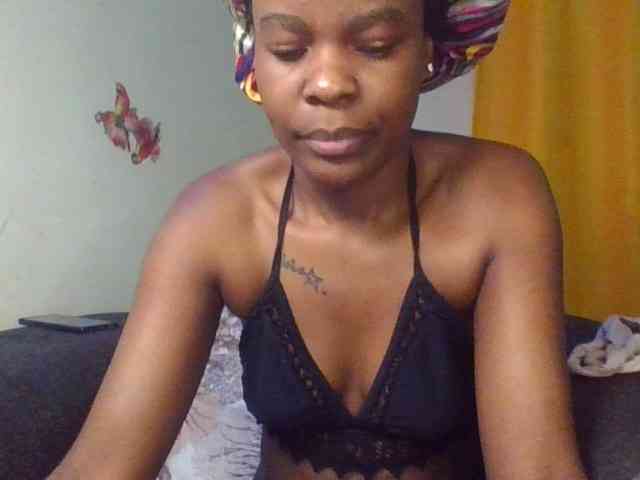 Prettylittlemuffin webcam