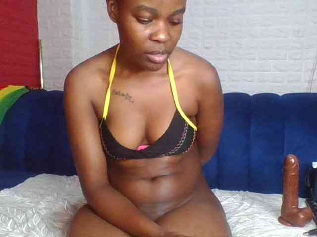 Prettylittlemuffin webcam