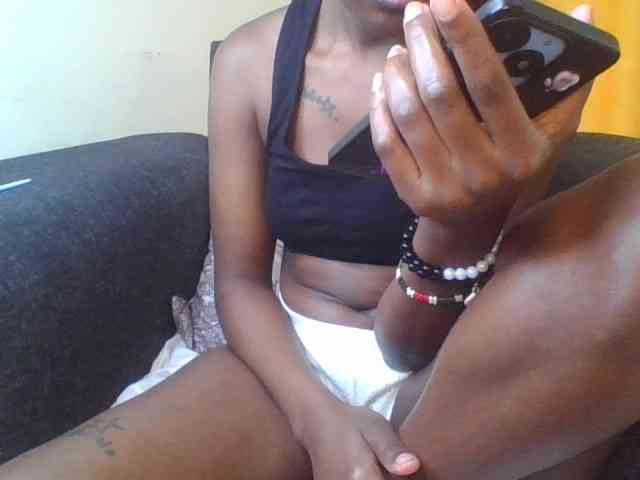 Prettylittlemuffin webcam