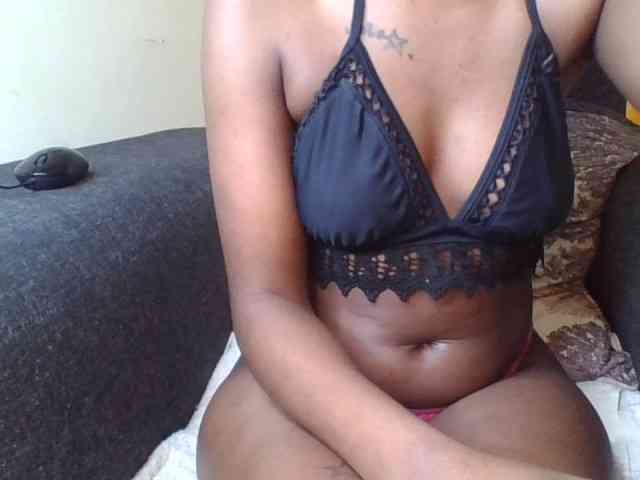Prettylittlemuffin webcam