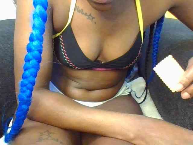 Prettylittlemuffin webcam