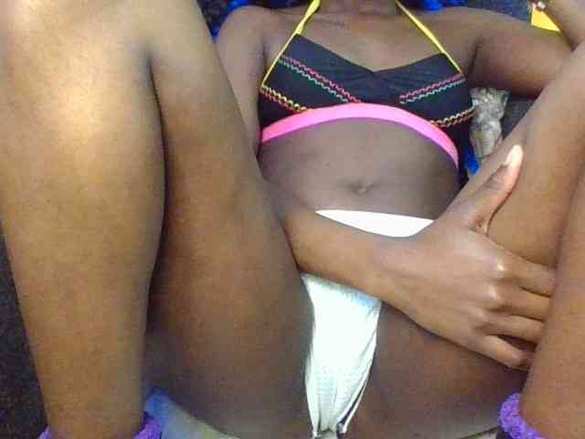 Prettylittlemuffin webcam