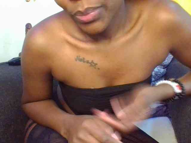 Prettylittlemuffin webcam