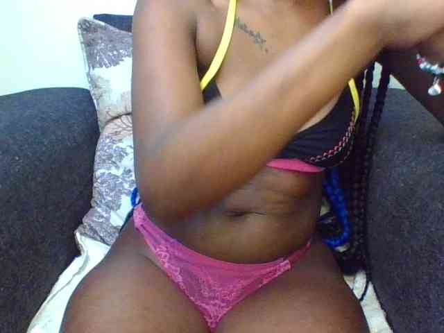 Prettylittlemuffin webcam