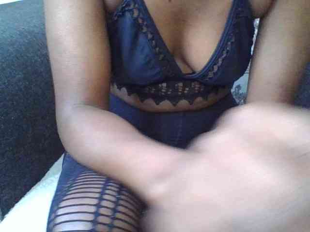 Prettylittlemuffin webcam