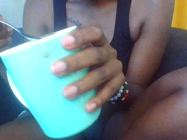 Prettylittlemuffin webcam