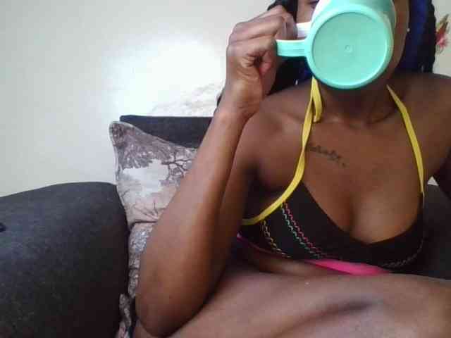 Prettylittlemuffin webcam