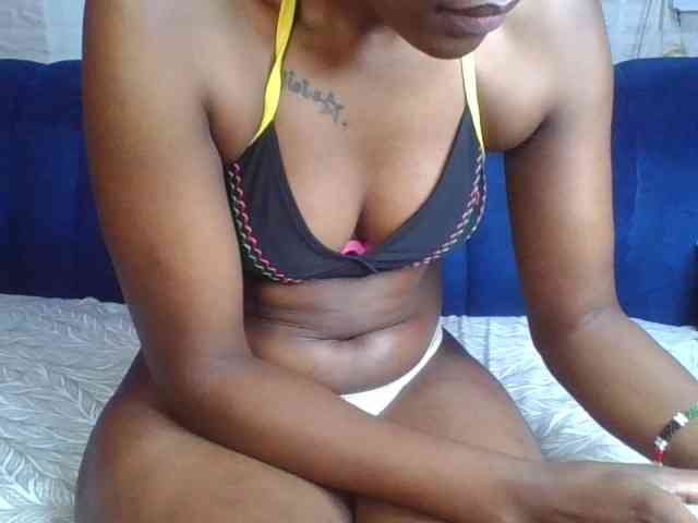 Prettylittlemuffin webcam