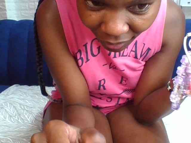 Prettylittlemuffin webcam