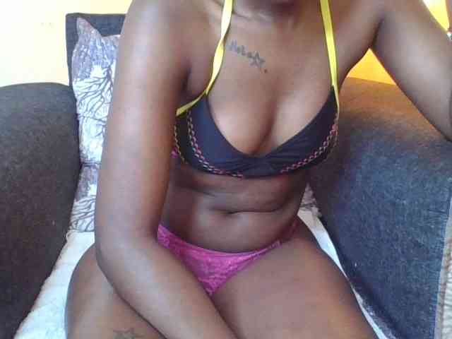 Prettylittlemuffin webcam