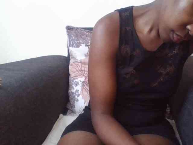Prettylittlemuffin webcam