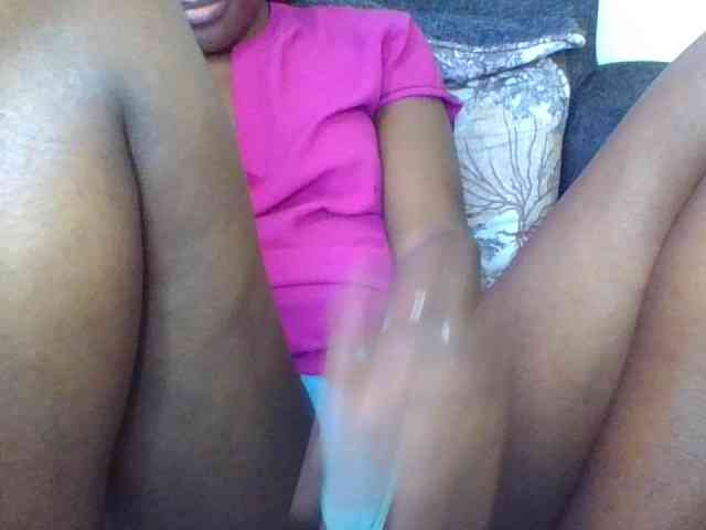 Prettylittlemuffin webcam